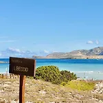 Aparthotel With Air Conditioning And Private Outdoor Area Just A Few Minutes From La Pelosa Punta de su Torrione
