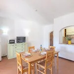 Aparthotel With Air Conditioning And Private Outdoor Area Just A Few Minutes From La Pelosa Punta de su Torrione