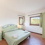 With Air Conditioning And Private Outdoor Area Just A Few Minutes From La Pelosa Aparthotel 3*
