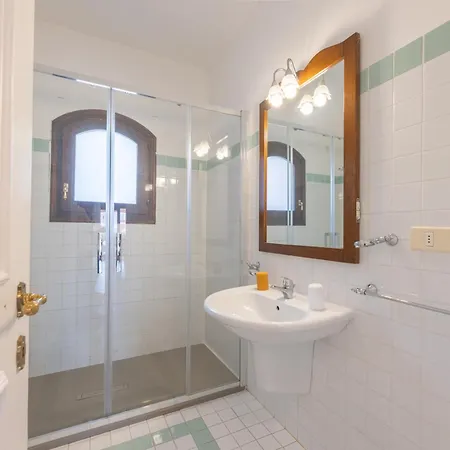 Aparthotel With Air Conditioning And Private Outdoor Area Just A Few Minutes From La Pelosa 3*