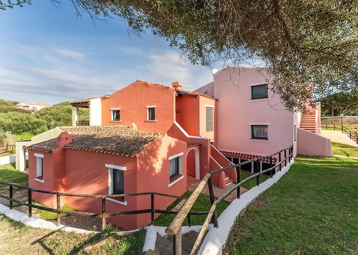 With Air Conditioning And Private Outdoor Area Just A Few Minutes From La Pelosa Apartmanhotel 3*