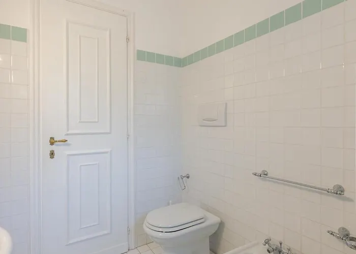 Apartmanhotel With Air Conditioning And Private Outdoor Area Just A Few Minutes From La Pelosa Punta de su Torrione
